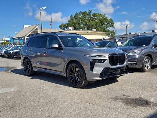 2026 BMW X7 xDrive40i