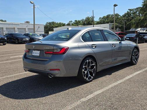 2025 BMW 330 i