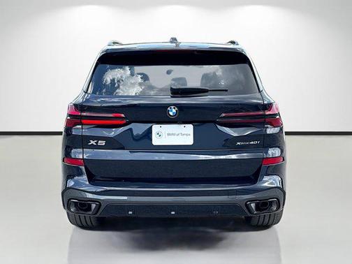 Carbon Black Metallic 2026 BMW X5 xDrive40i