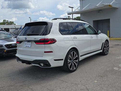 2026 BMW X7 xDrive40i
