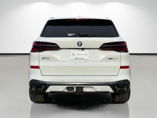 Alpine White 2026 BMW X5 PHEV xDrive50e
