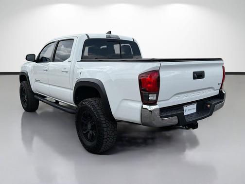Super White 2019 Toyota Tacoma SR5