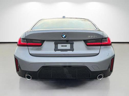 Skyscraper Grey Metallic 2026 BMW 330 330i