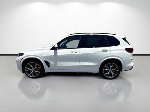 Alpine White 2026 BMW X5 PHEV xDrive50e