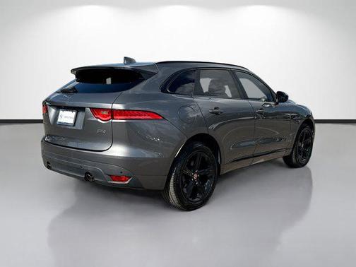 2018 Jaguar F-PACE 25t R-Sport