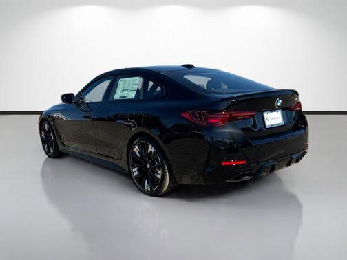 2026 BMW M440 i