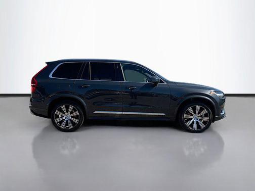 2022 Volvo XC90 Recharge Plug-In Hybrid T8 Inscription Expression 6 Passenger