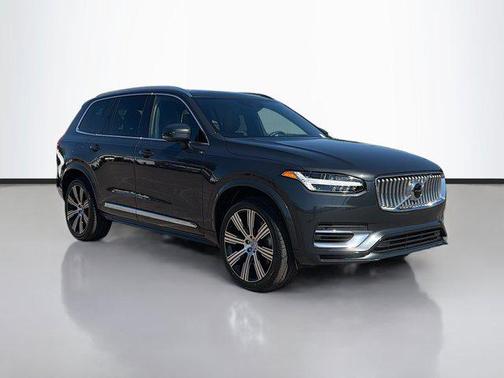 2022 Volvo XC90 Recharge Plug-In Hybrid T8 Inscription Expression 6 Passenger
