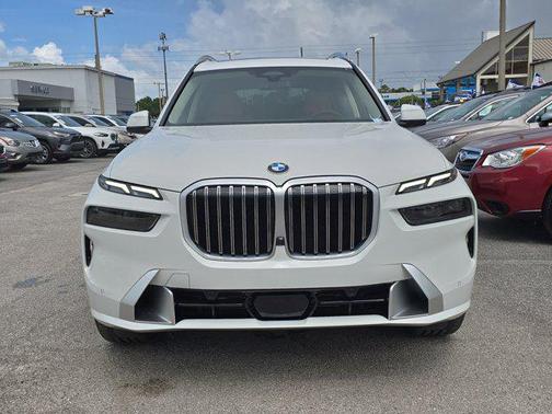 2026 BMW X7 xDrive40i