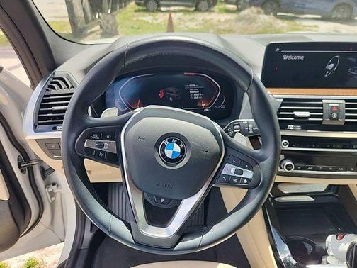 Mineral White Metallic 2021 BMW X3 sDrive30i