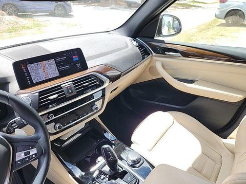 Mineral White Metallic 2021 BMW X3 sDrive30i