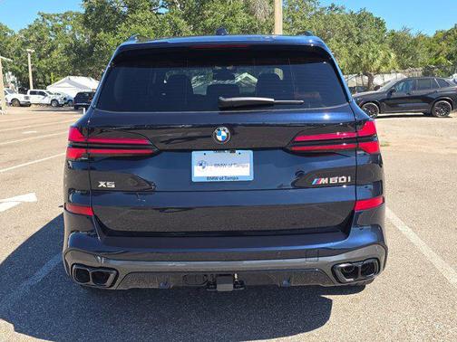 2026 BMW X5 M60i