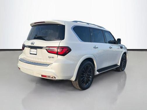 2022 INFINITI QX80 PREMIUM SELECT