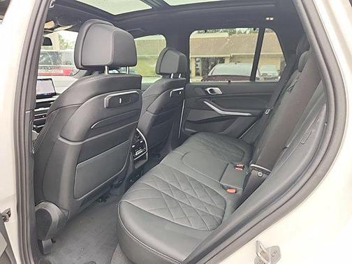 2024 BMW X5 M60i