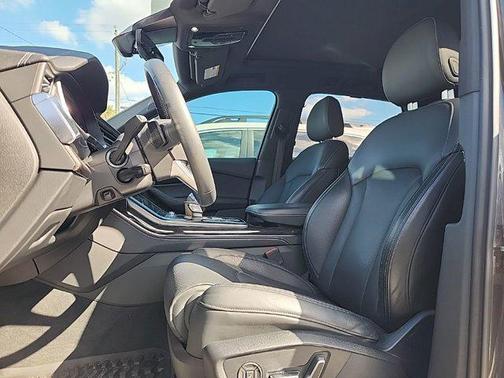2025 Audi Q7 55 Prestige