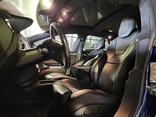 2017 Tesla Model S 75D