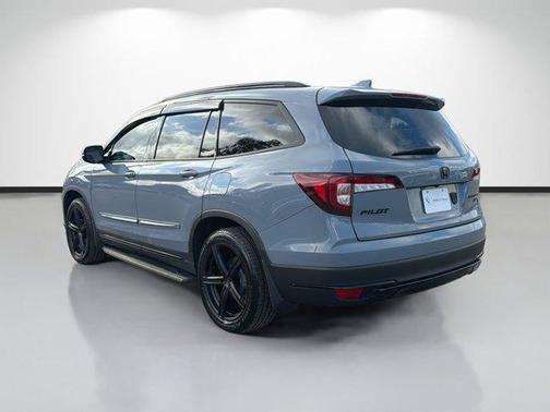 2022 Honda Pilot AWD Black Edition