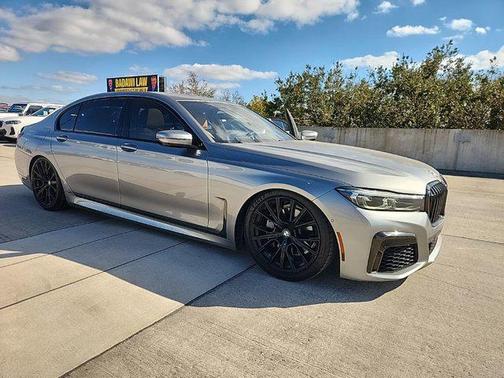 2020 BMW 740 740i