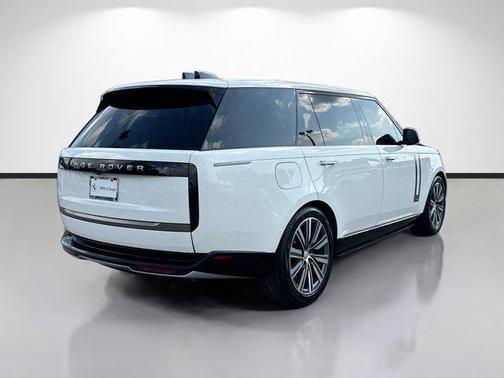 2025 Land Rover Range Rover P530 Autobiography