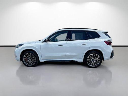 Alpine White 2026 BMW X1 xDrive28i