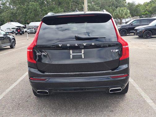 2016 Volvo XC90 Hybrid T8 R-Design