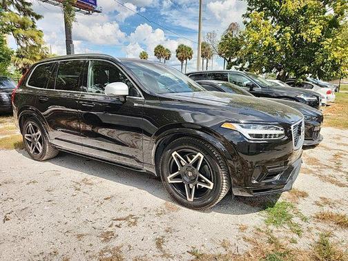 2016 Volvo XC90 Hybrid T8 R-Design