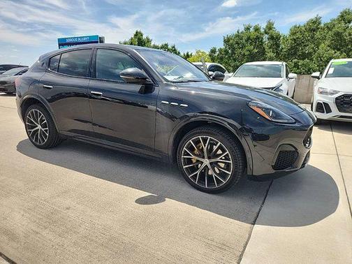 Nero Tempesta Metallic 2023 Maserati Grecale Modena