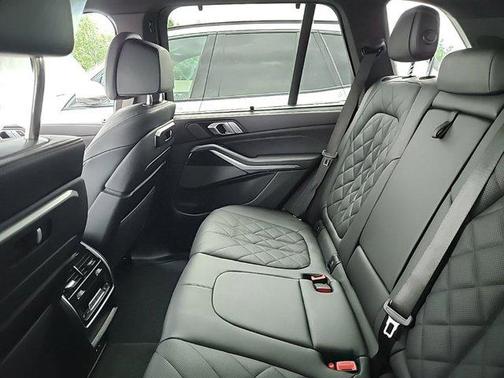 Skyscraper Grey Metallic 2025 BMW X5 PHEV xDrive50e