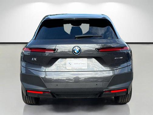 2025 BMW iX xDrive50