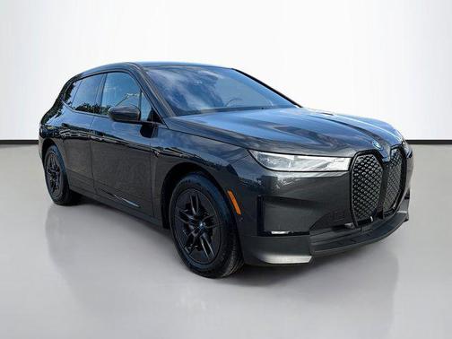 2025 BMW iX xDrive50