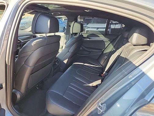 2023 BMW M550 i Xdrive