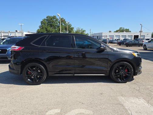 2019 Ford Edge ST