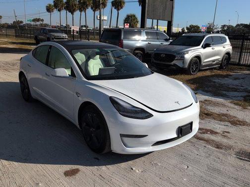 2020 Tesla Model 3 Standard Range Plus