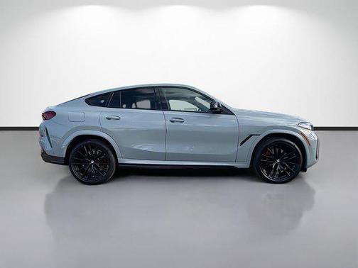2024 BMW X6 M60i