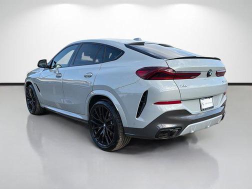 2024 BMW X6 M60i
