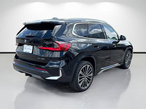 Jet Black 2025 BMW X1 xDrive28i