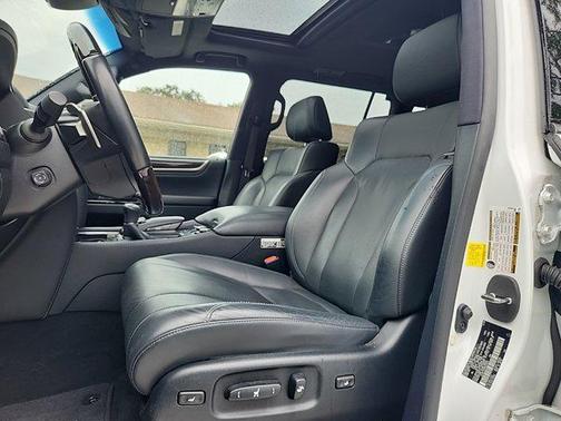 2021 Lexus LX 570 Three-Row