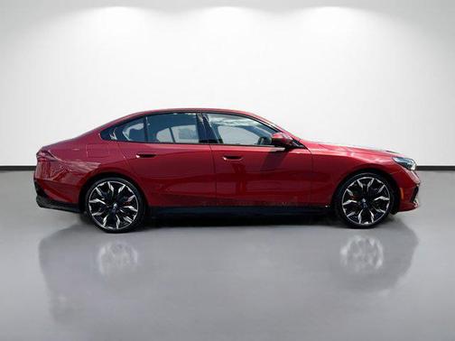 Vegas Red Metallic 2027 BMW 530 i