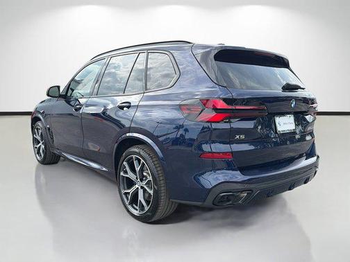 Tanzanite Blue II Metallic 2024 BMW X5 M60i
