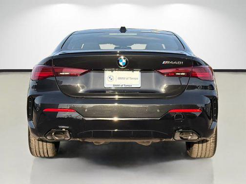 Black Sapphire Metallic 2026 BMW M440 i