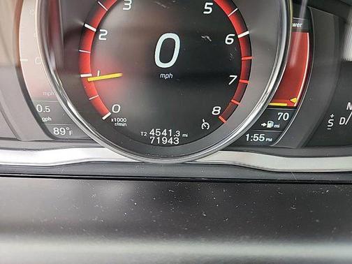 Bright Silver Metallic 2016 Volvo XC60 T5 Drive-E Premier