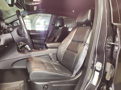 Granite Crystal Metallic Clearcoat 2019 Jeep Grand Cherokee Limited
