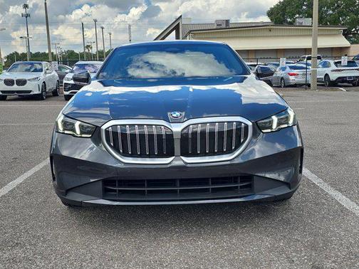 2025 BMW 540 i xDrive