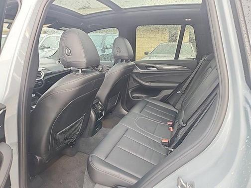2022 BMW X3 M40i
