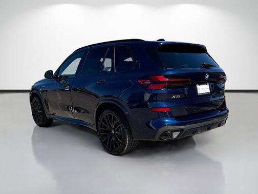 Tanzanite Blue II Metallic 2026 BMW X5 sDrive40i