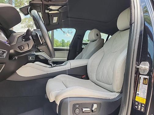 Black Sapphire Metallic 2023 BMW X6 xDrive40i