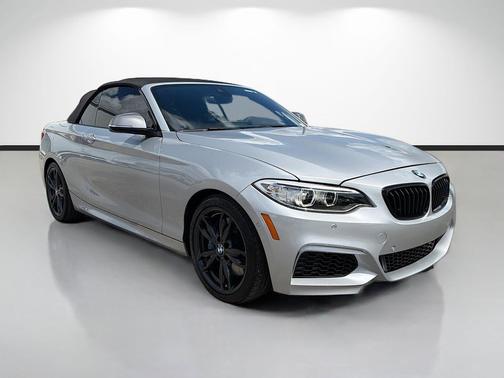 Glacier Silver Metallic 2017 BMW M240 i