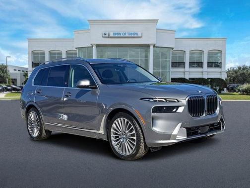 2025 BMW X7 xDrive40i