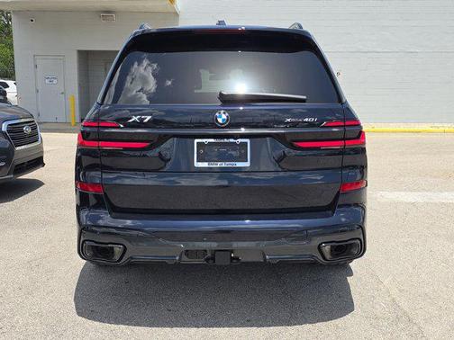 2026 BMW X7 xDrive40i