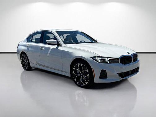 Alpine White 2026 BMW 330 330i